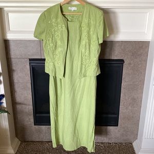 Women’s Dressbarn 2 Piece Green Dress.
